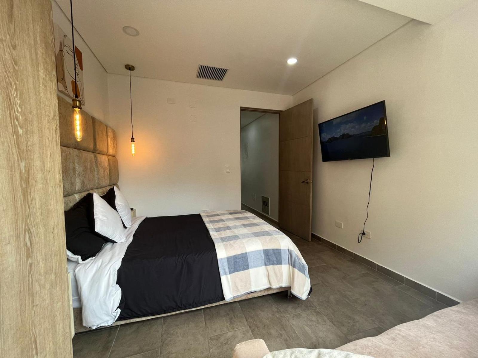 Levits Apartment Medellin Bagian luar foto