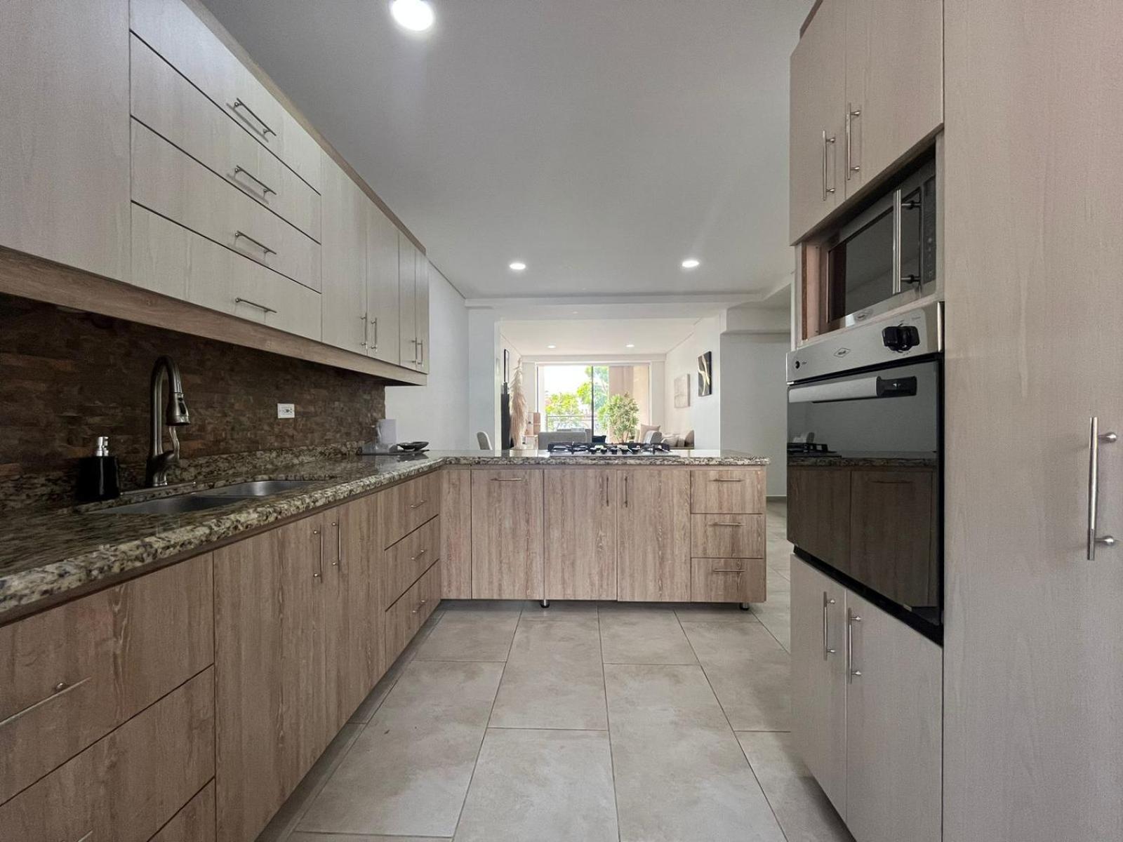 Levits Apartment Medellin Bagian luar foto