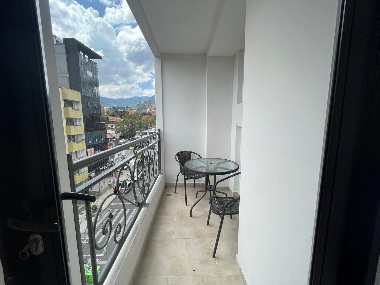 Levits Apartment Medellin Bagian luar foto