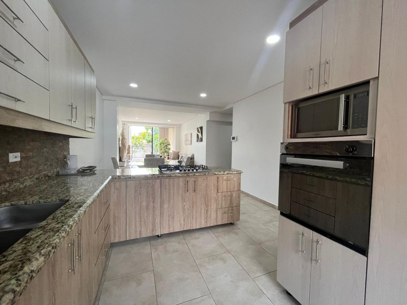 Levits Apartment Medellin Bagian luar foto