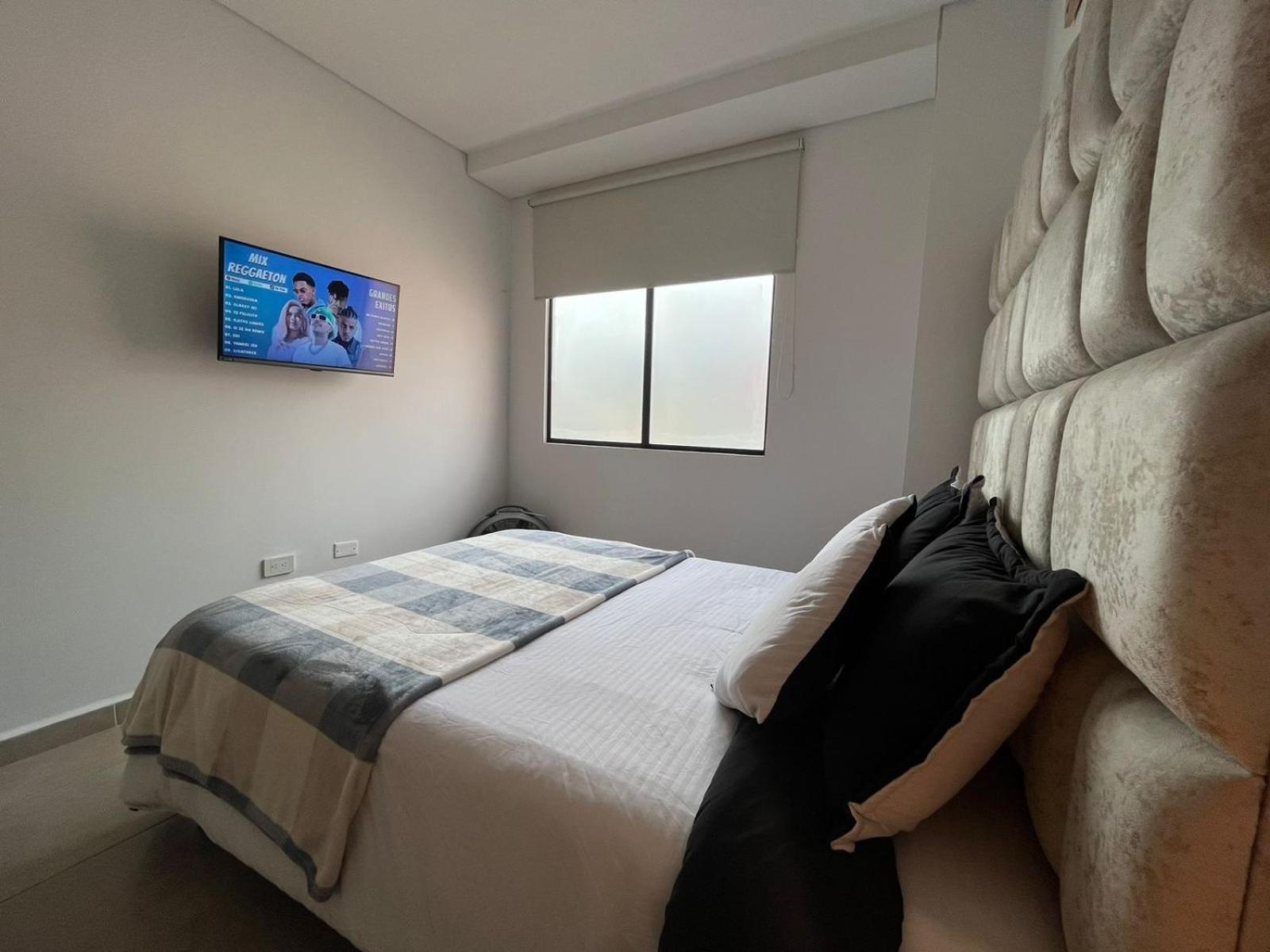 Levits Apartment Medellin Bagian luar foto