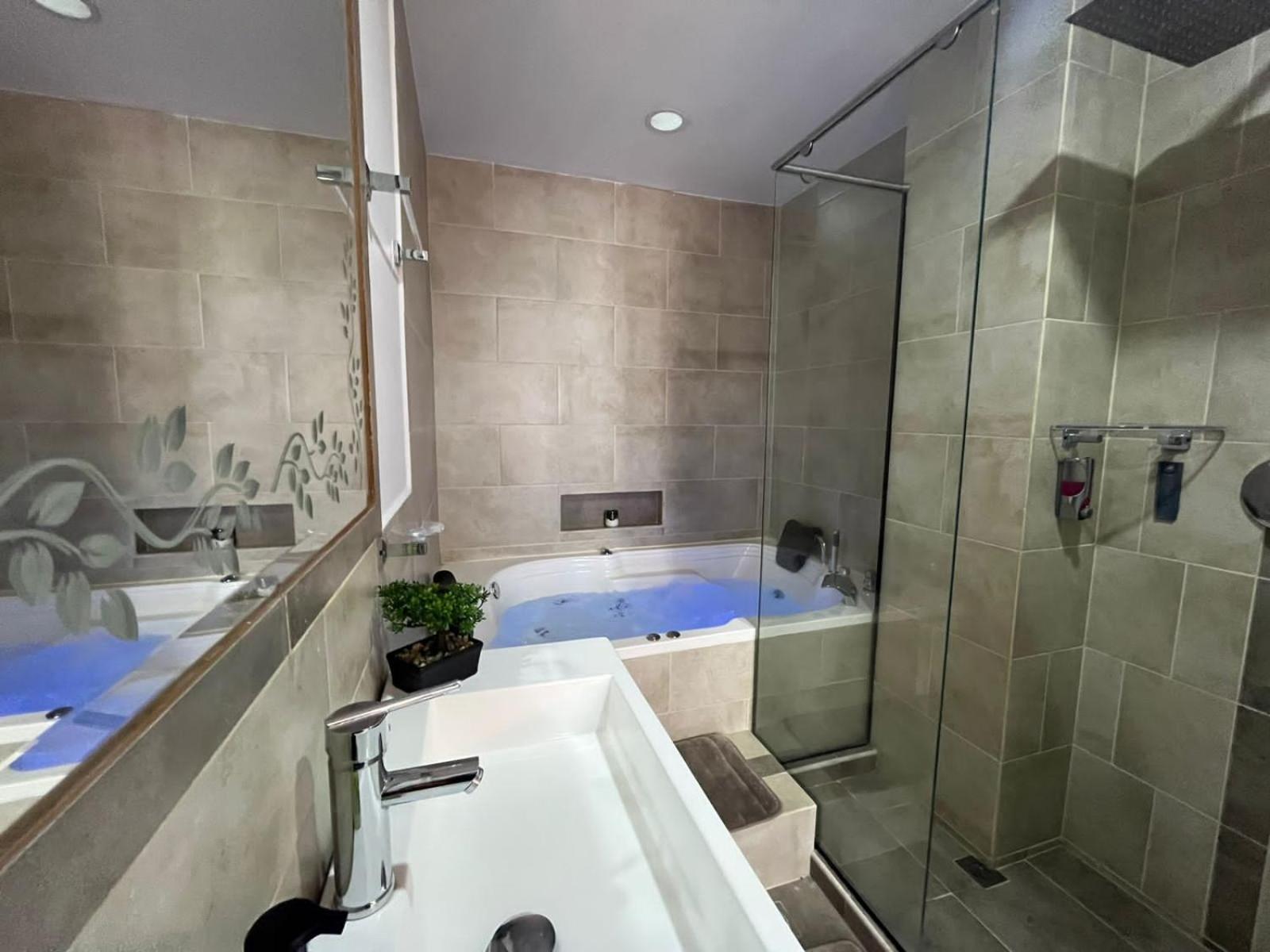 Levits Apartment Medellin Bagian luar foto