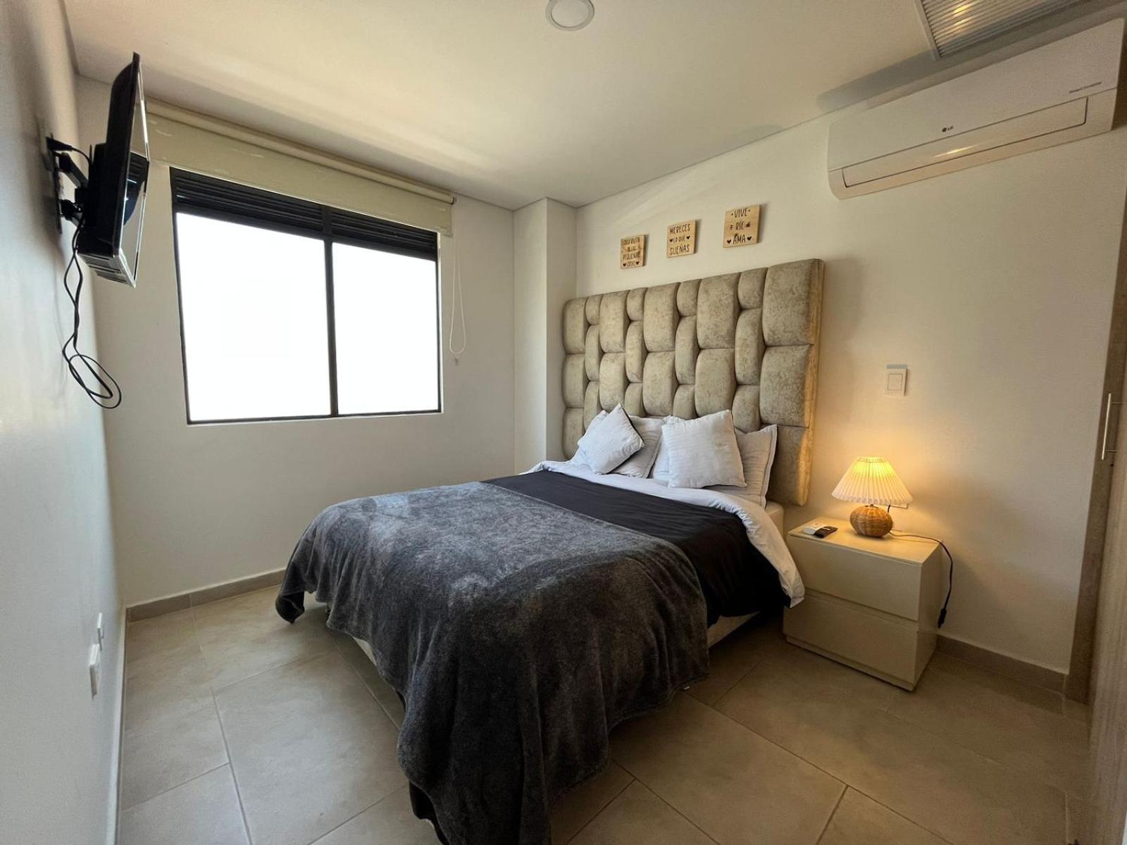Levits Apartment Medellin Bagian luar foto